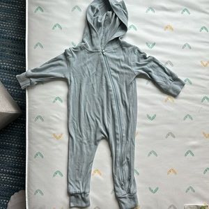 Kyte baby 3-6 month zipper hoodie fog color